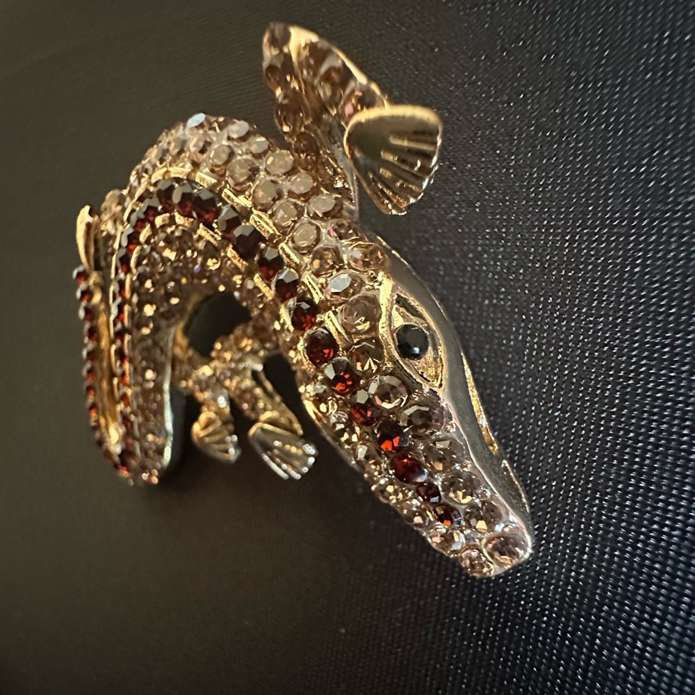 Alligator With Rhinestones Brooch - Picture 4 of 7